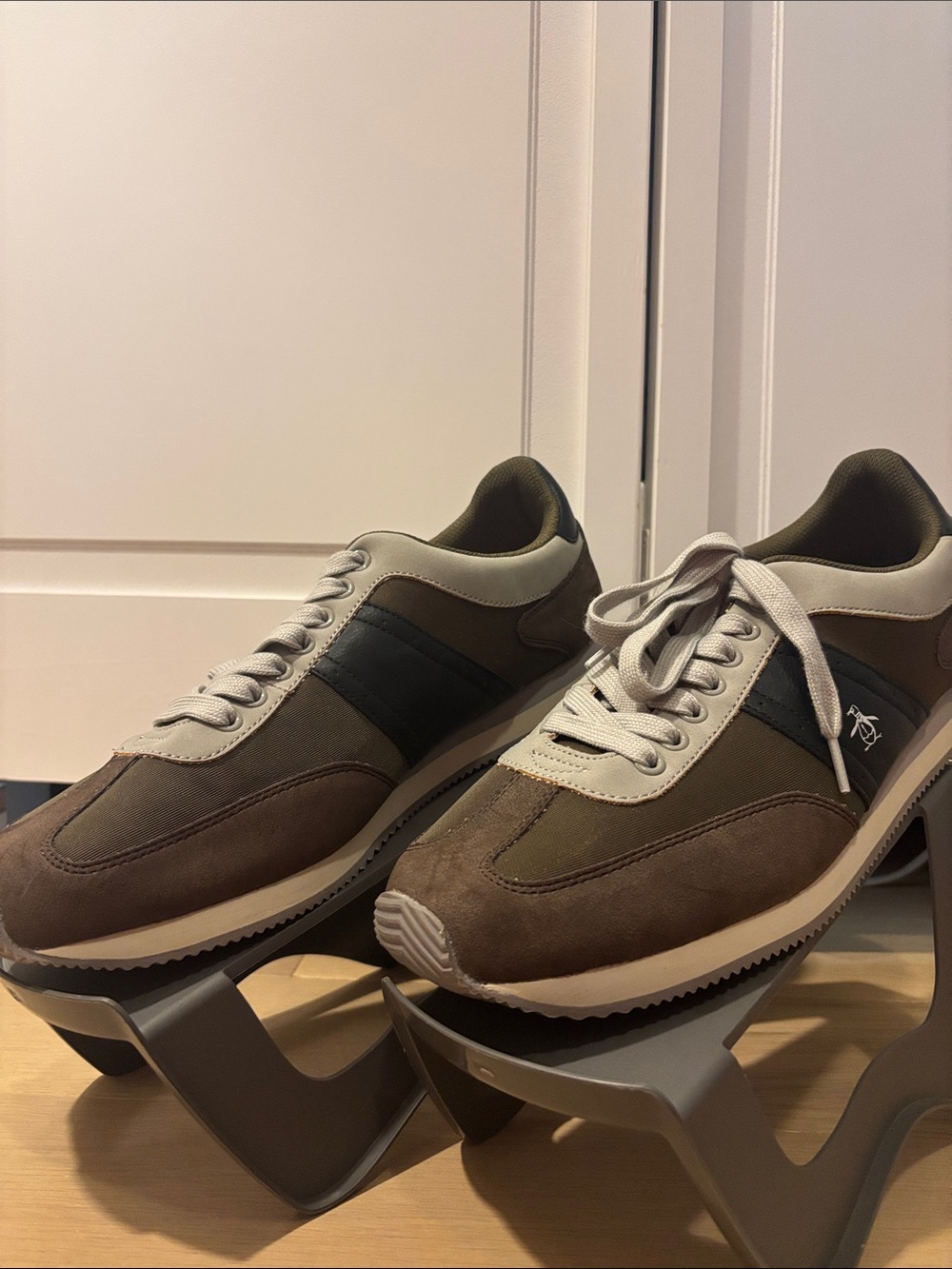 Original Penguin Men's Brown and Olive Retro Runner Sneakers